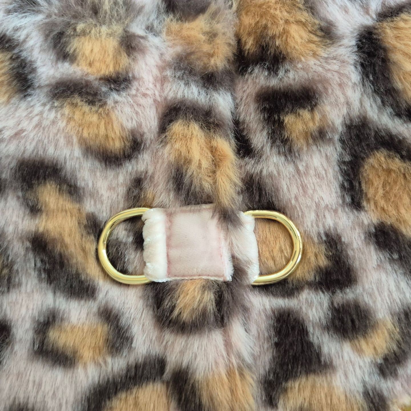 Leopard Fur Harness – Pettorina in ecopelliccia rosa leopardata per cani di piccola taglia | Dolce & Zampa